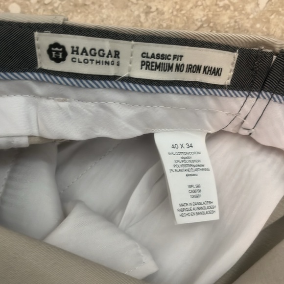 💕HP💕Haggar Classic fit no iron - tan pleated slacks - size 40x34 - Picture 4 of 5